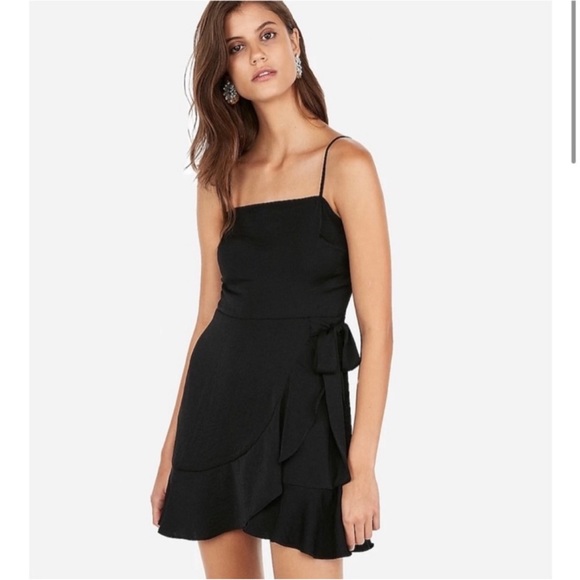 Express Dresses & Skirts - EXPRESS black size medium black side tie dress